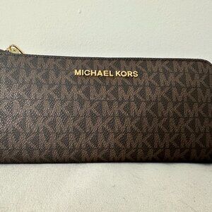 Michael Kors Wallet-Brand New